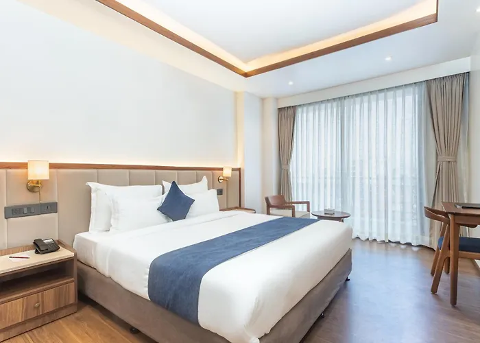 Hotel Sarasadan Boutique - Tribhuvan Airport 4*